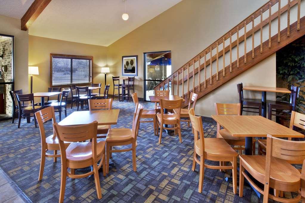 Quality Inn Oshkosh Restaurant foto